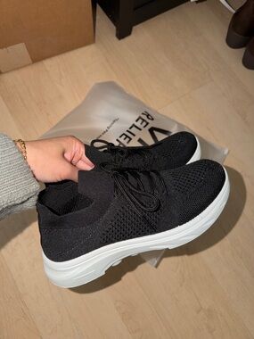 VITAL Reliefwear ComfortStep sneakers